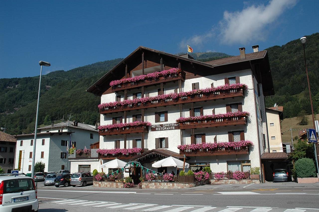 Albergo Ginevra Roncone Exterior photo